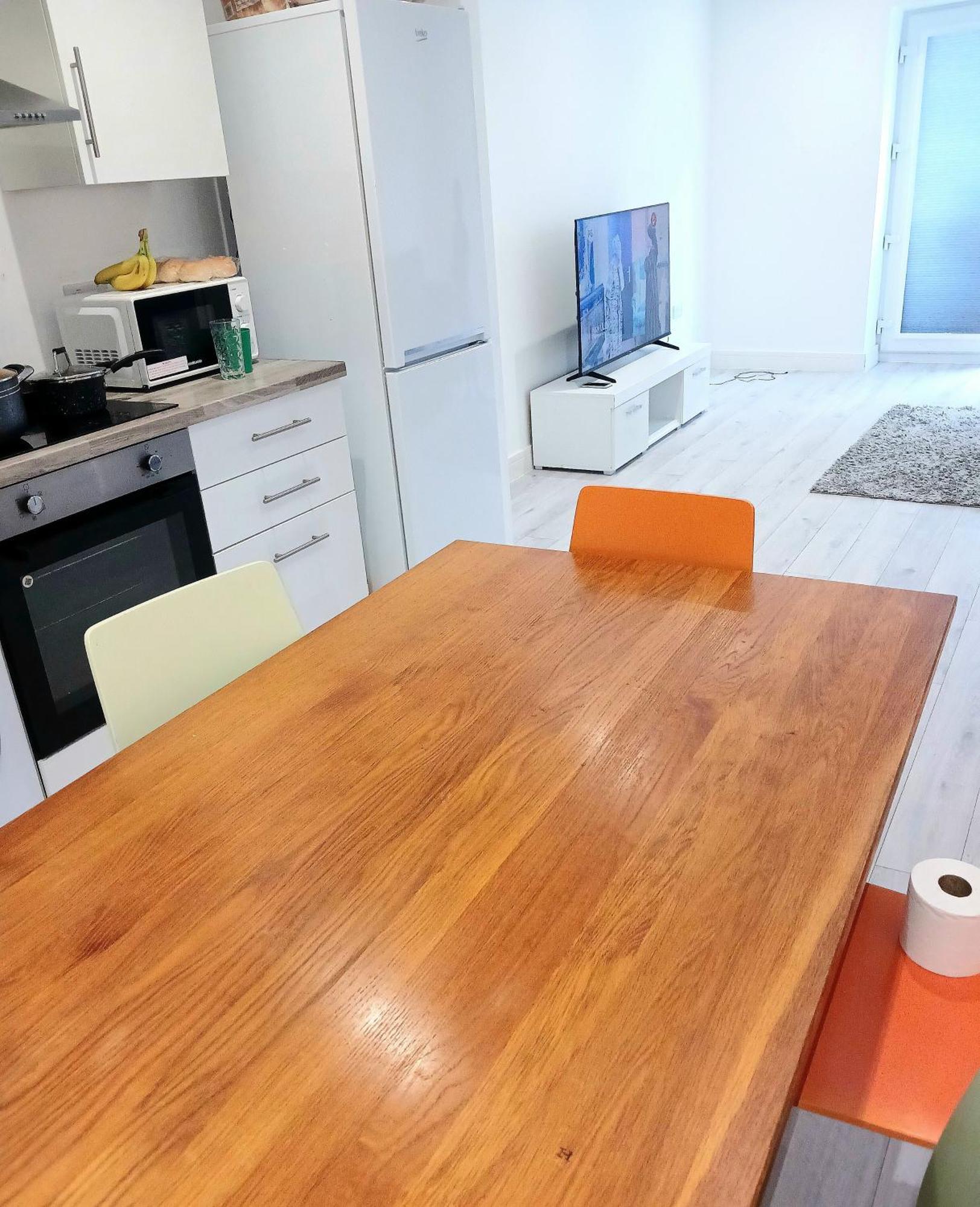 A Beautifully Furnished Master Bedroom In A Shared Apartment Aylesbury  Eksteriør billede